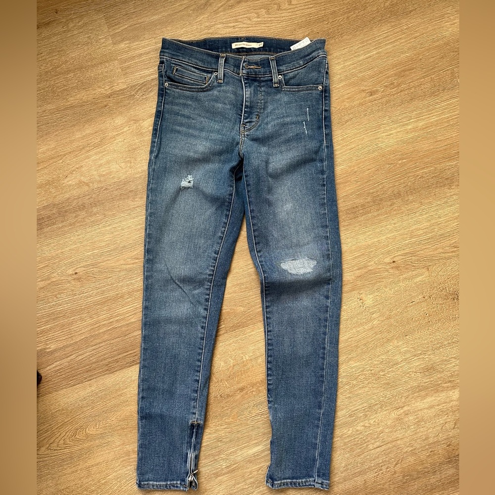 Levis 311 Shaping Skinny jeans
